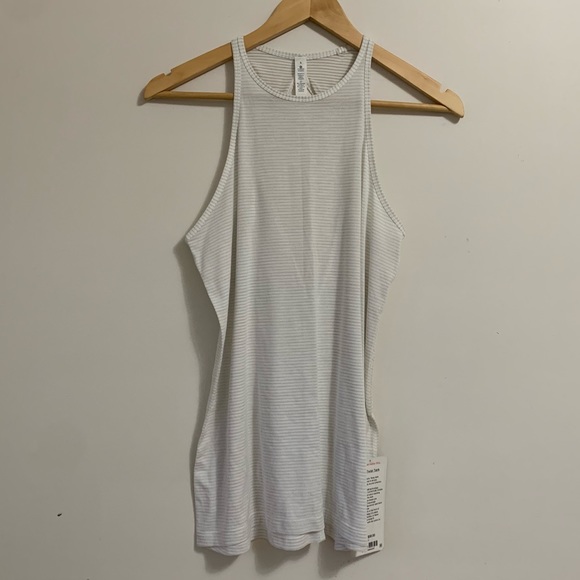 lululemon Trapeze Twist Tank *Silver - Picture 4 of 7